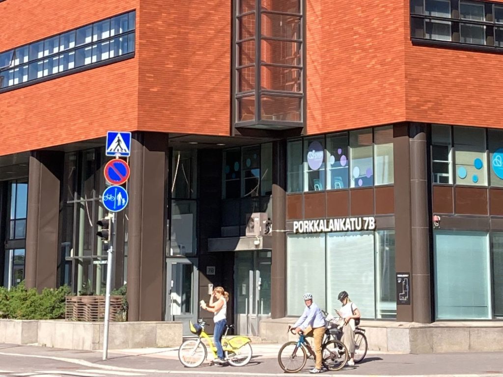 Helsingin toimipaikoista toinen on Porkkalankadulla.